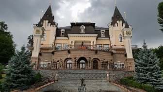 Kyiv Academic Puppet Theatre building exterior