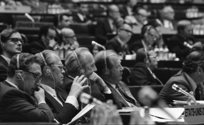 ford kissinger and US delegation at Helsinki Accords