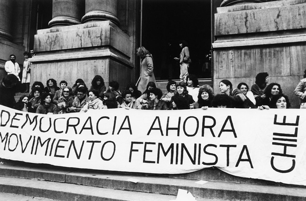 Mujeres feministas se manifiestan en Santiago de Chile