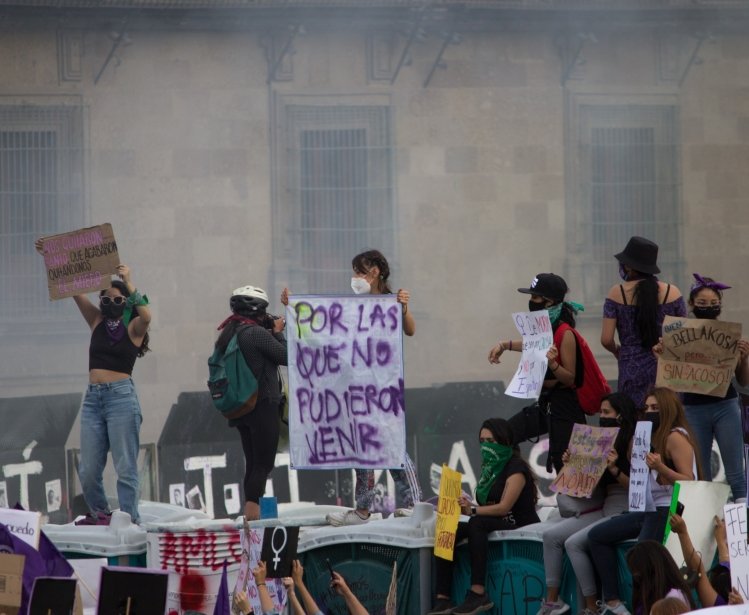 Women's protest "for those who could not be here" in Mexico