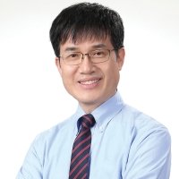 Headshot photo of Soonman Kwon