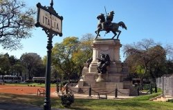 Image - Plaza Italia