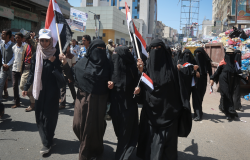 women protesting Yemen